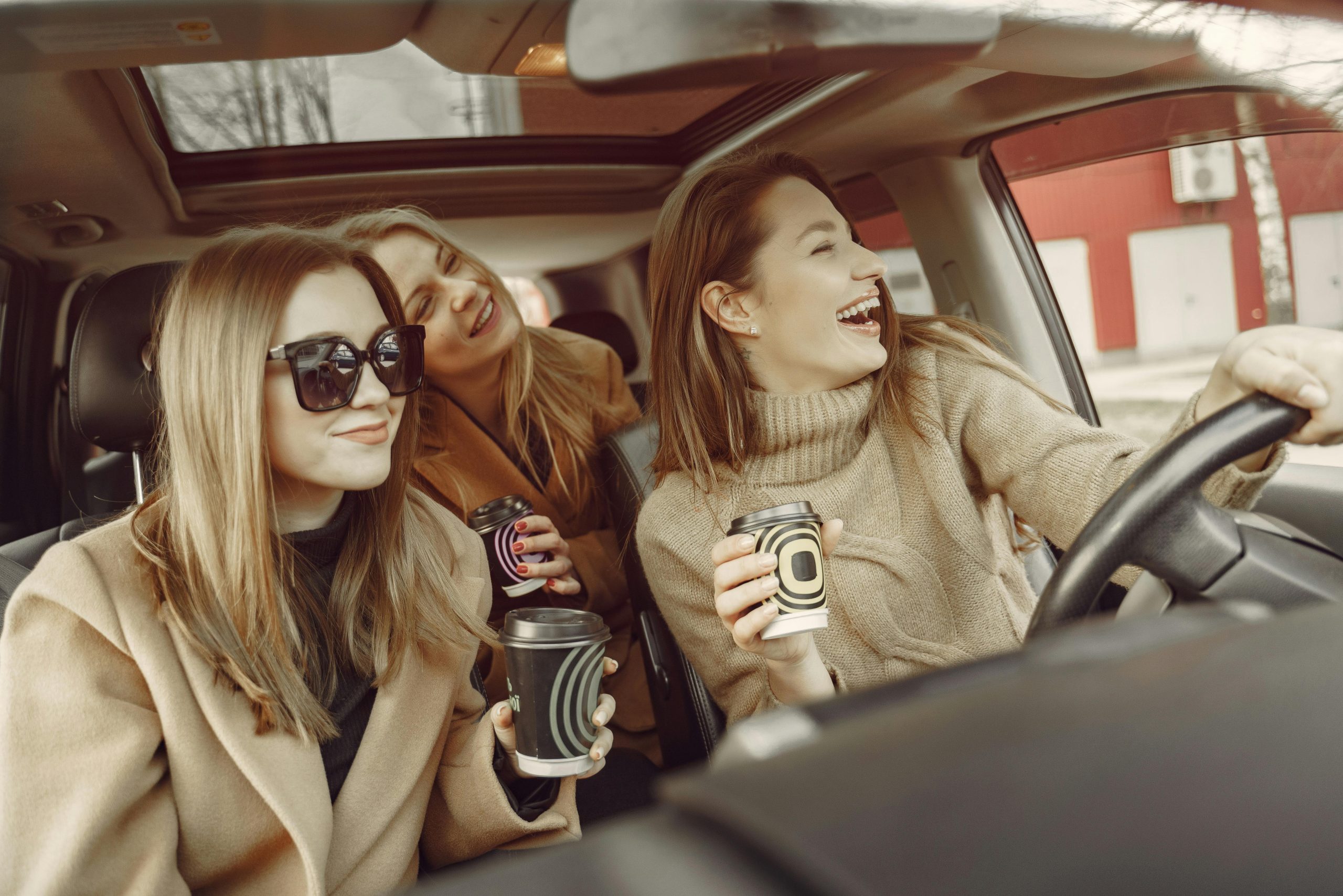 Car Lift Dubai for Ladies: Safe & Trusted Women-Only Service 2026