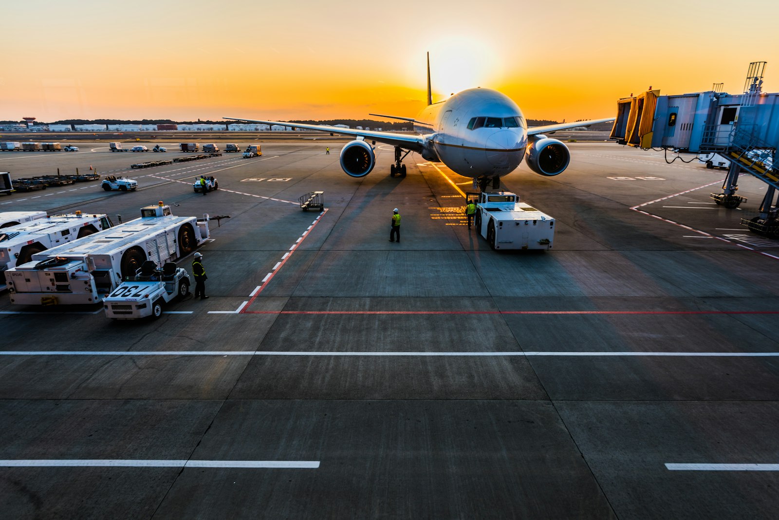 Airport Pickup Sharjah: SHJ Transfer & Car Lift Guide 2026