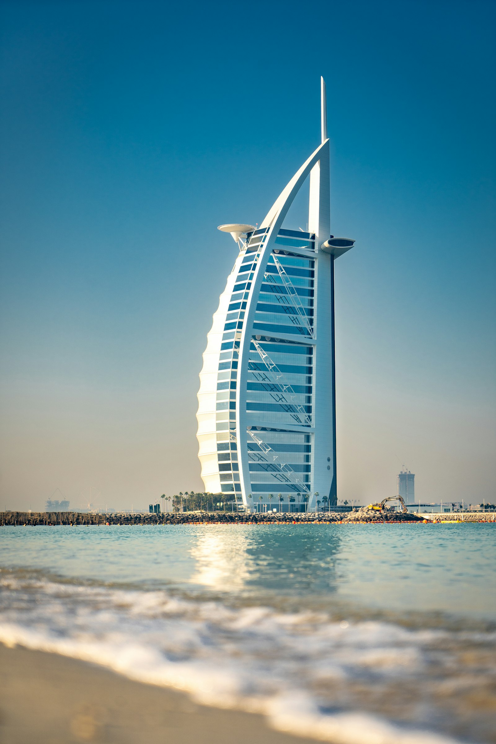 Car Lift Abu Dhabi to Dubai for Reverse Commuters 2026: Timings, Pickup Points & Monthly Prices